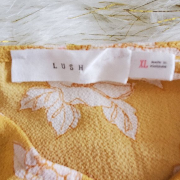 Lush Shirt Womens Large Yellow Floral Spaghetti Strap Crop Polyester V-Neck - Picture 5 of 10